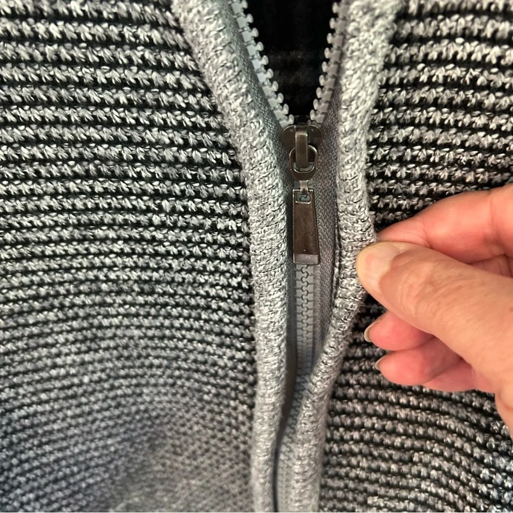 Stillwater Supply Co. Men’s Zip Fleece-Lined Knit Cardigan. Size Medium.